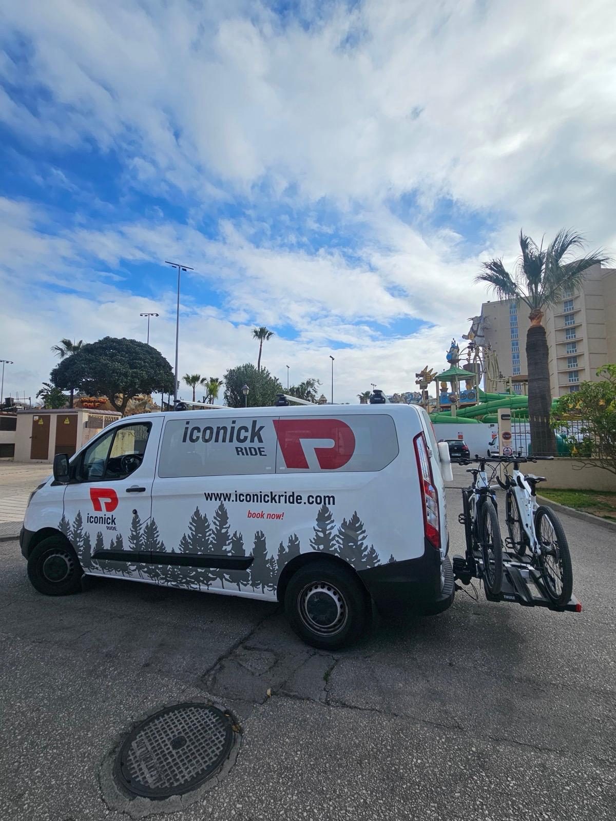 Furgoneta Iconick Ride &mdash; transfer y entrega de bicicletas